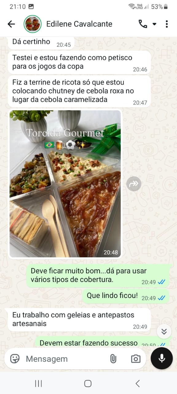 Cliente que vende os patês da Mesa Degusta